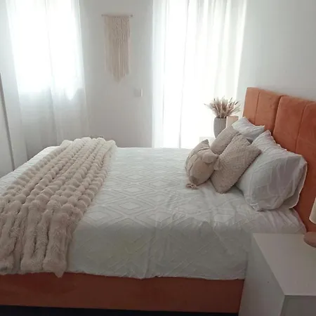 Apartment Cozy Penthouse With Citadel View Near To Victoria Sannat